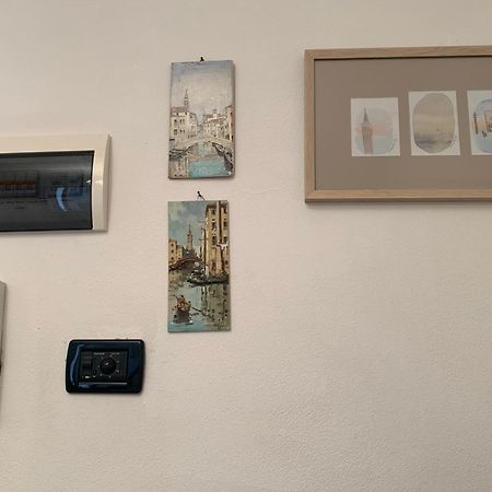 Casa Manuela Non Turisti Ma Ospiti Leilighet Chioggia Eksteriør bilde
