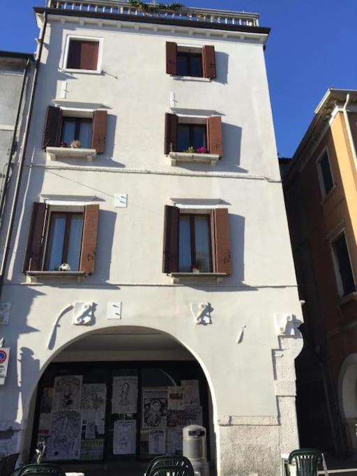 Casa Manuela Non Turisti Ma Ospiti Leilighet Chioggia Eksteriør bilde
