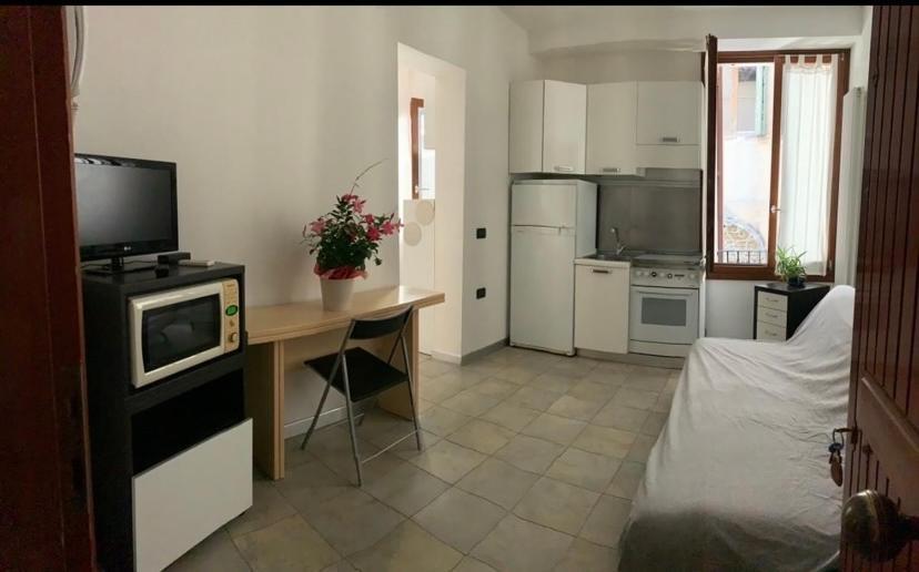 Casa Manuela Non Turisti Ma Ospiti Leilighet Chioggia Eksteriør bilde