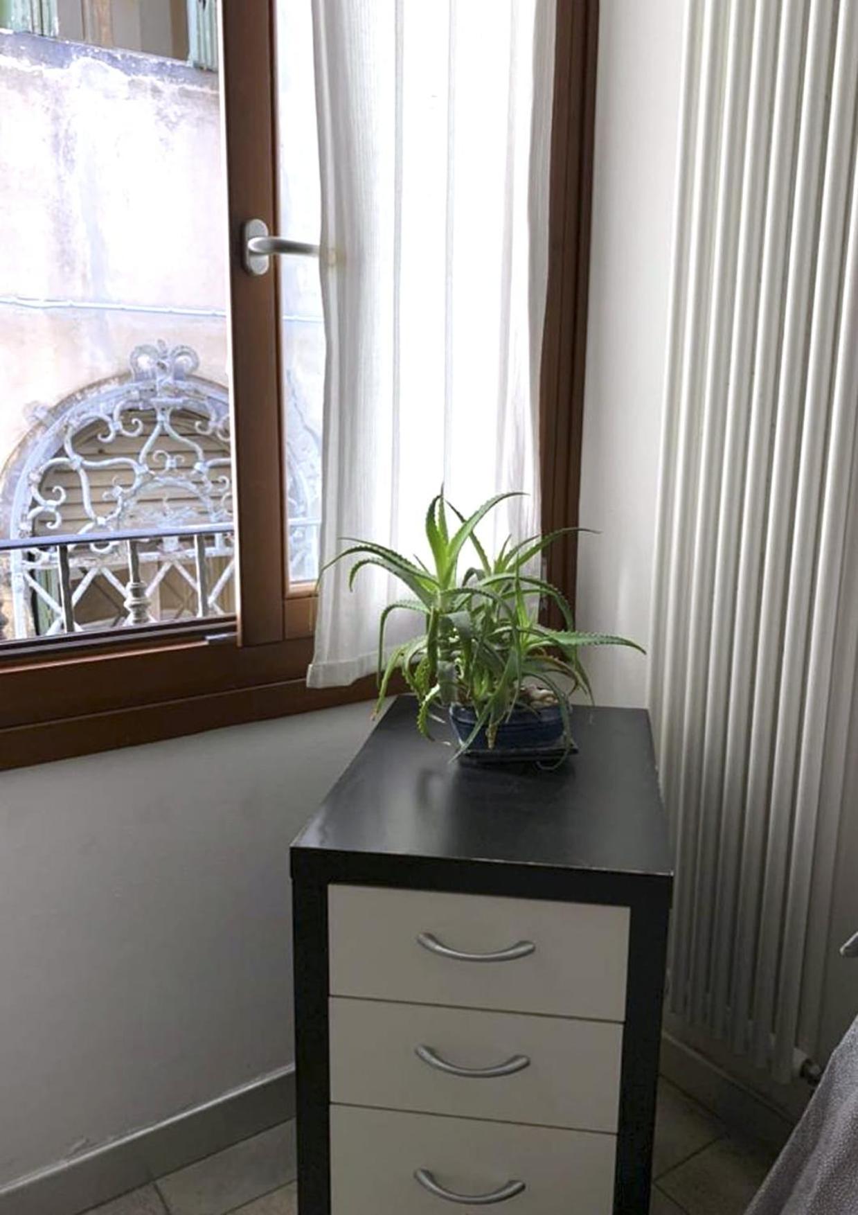 Casa Manuela Non Turisti Ma Ospiti Leilighet Chioggia Eksteriør bilde
