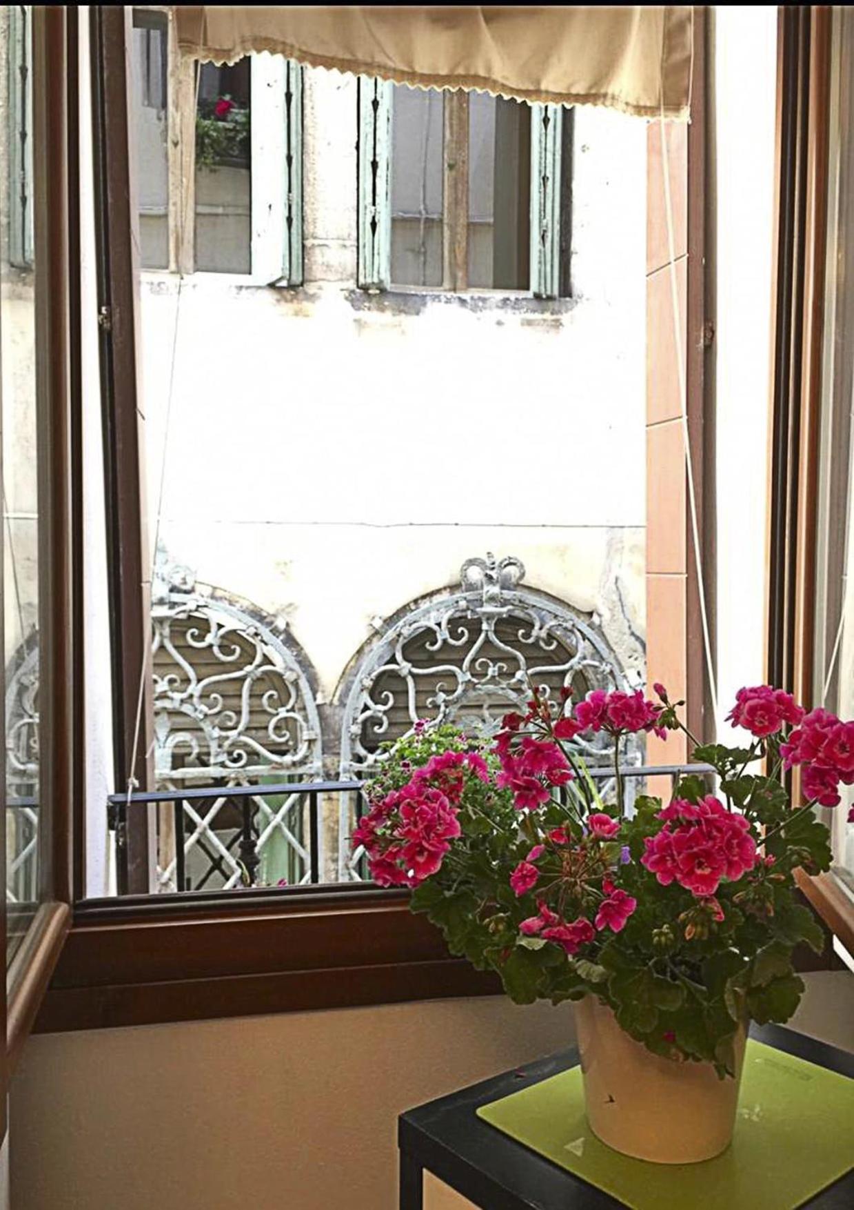 Casa Manuela Non Turisti Ma Ospiti Leilighet Chioggia Eksteriør bilde